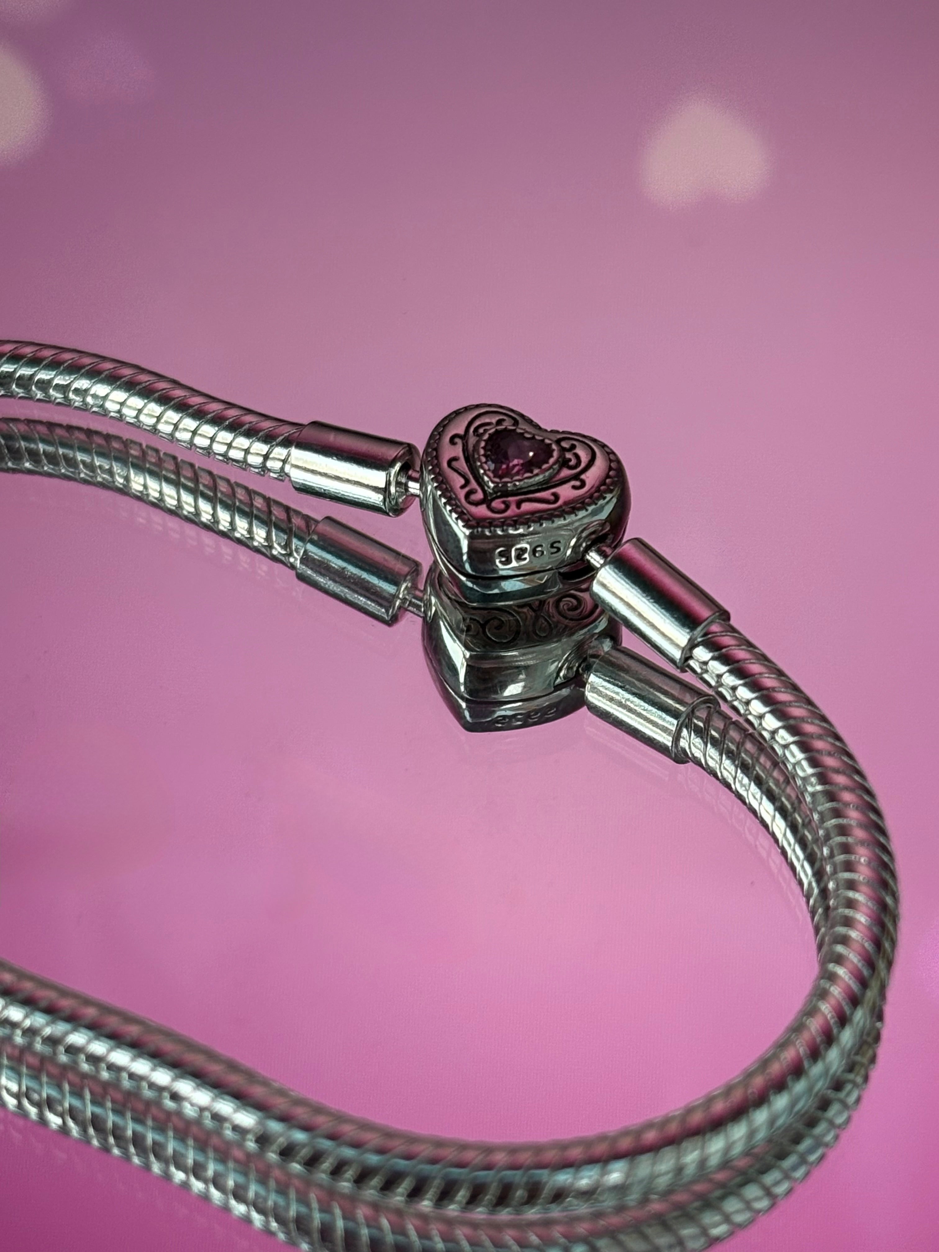 Crystal Heart Clasp Snake chain Bracelet Pink - 925 Silver plated